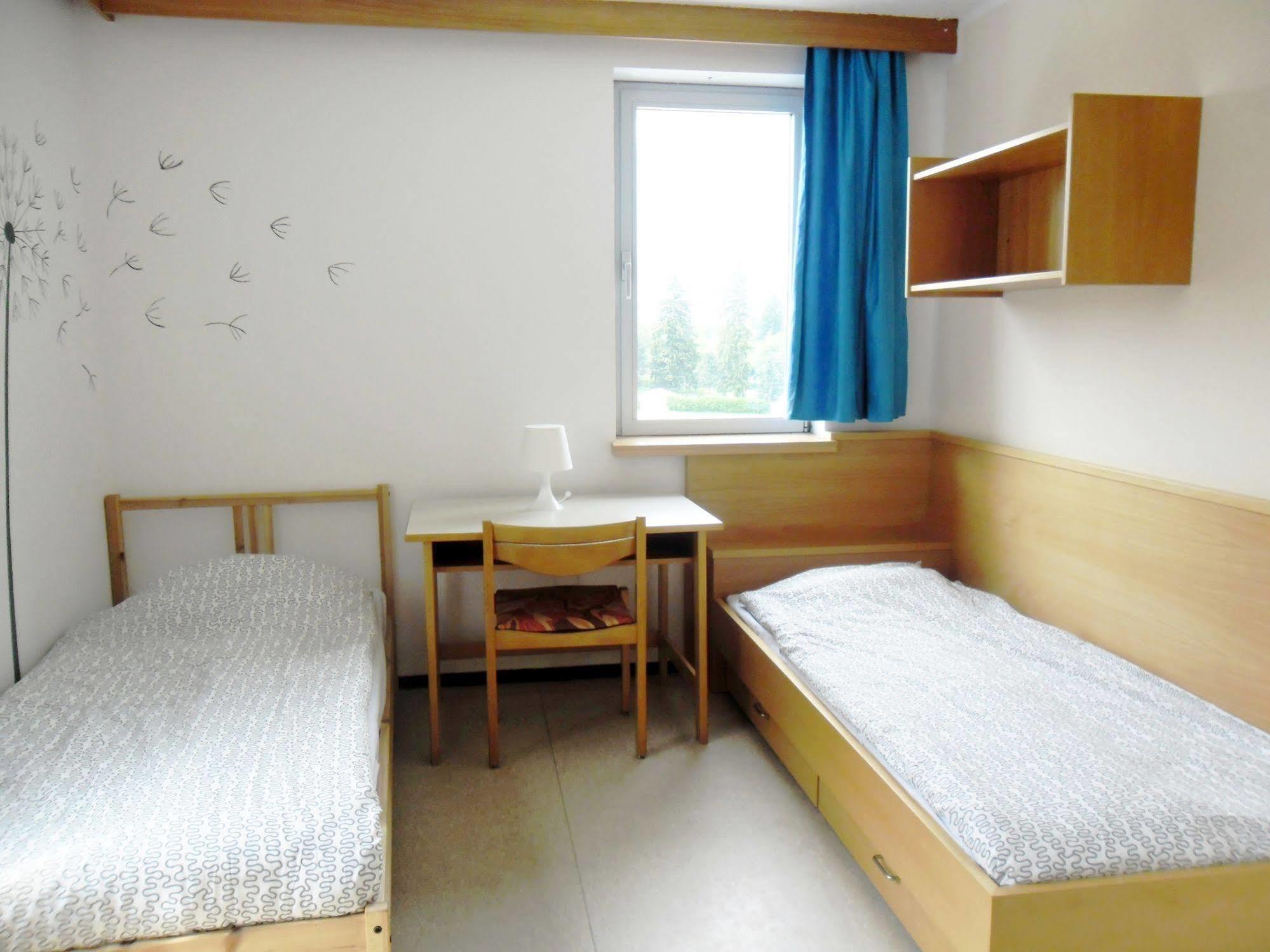 Hostel Marmota Інсбрук Екстер'єр фото